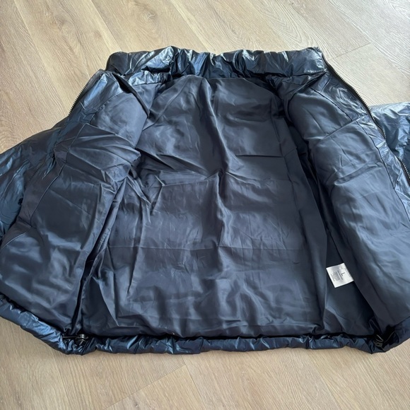 NWT Kuwalla Blue Shimmer Women's Puffer Jacket - Picture 9 of 10